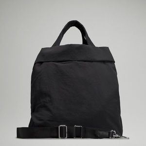 Lululemon On My Level 2.0 19L Bag